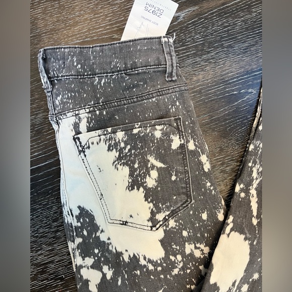 NWT Zara Basic Bleached Out Body Shaping Gray Jeans - Picture 3 of 9